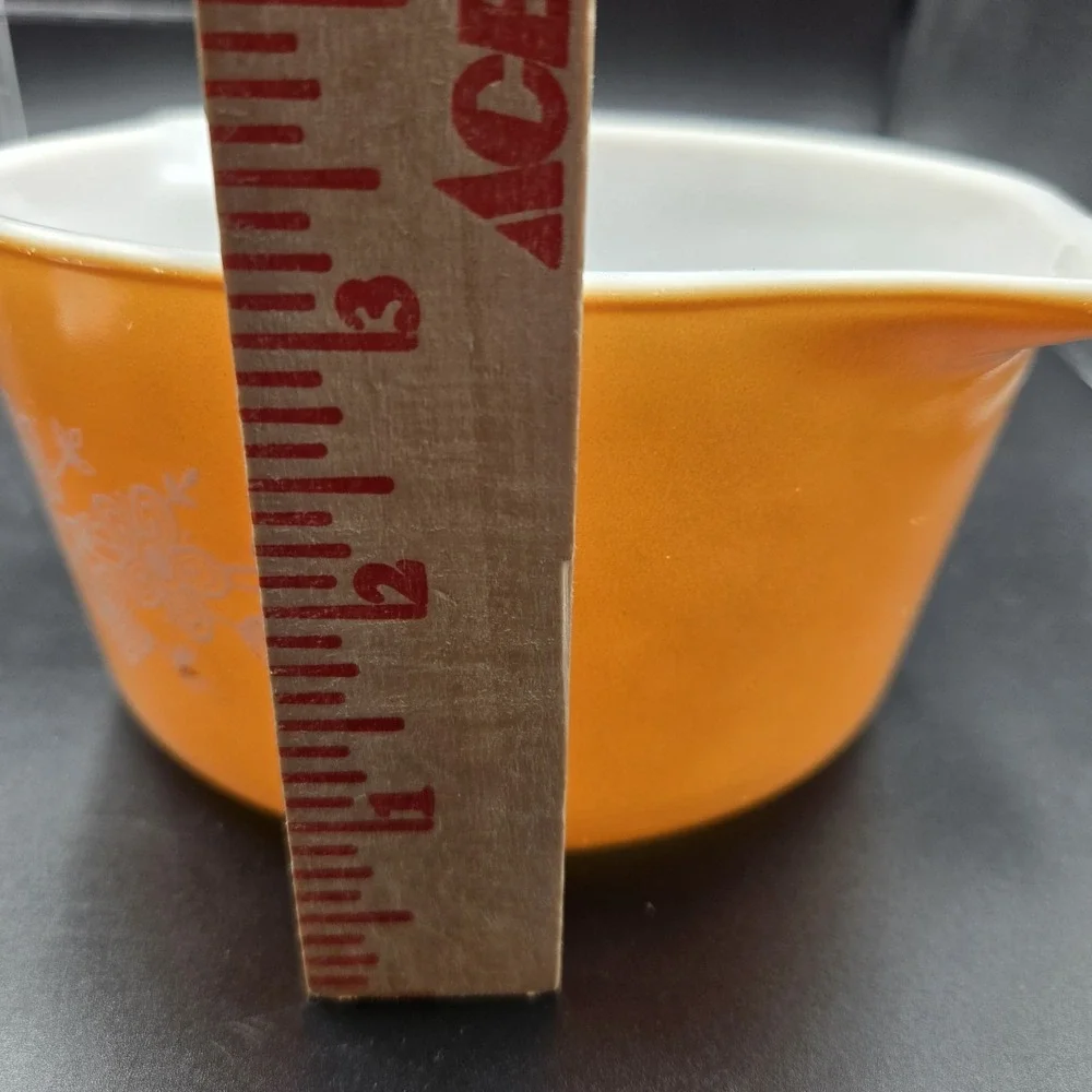 Vintage Pyrex 475 1 QT Casserole Butterfly Gold Happy Orange Bowl W Handle